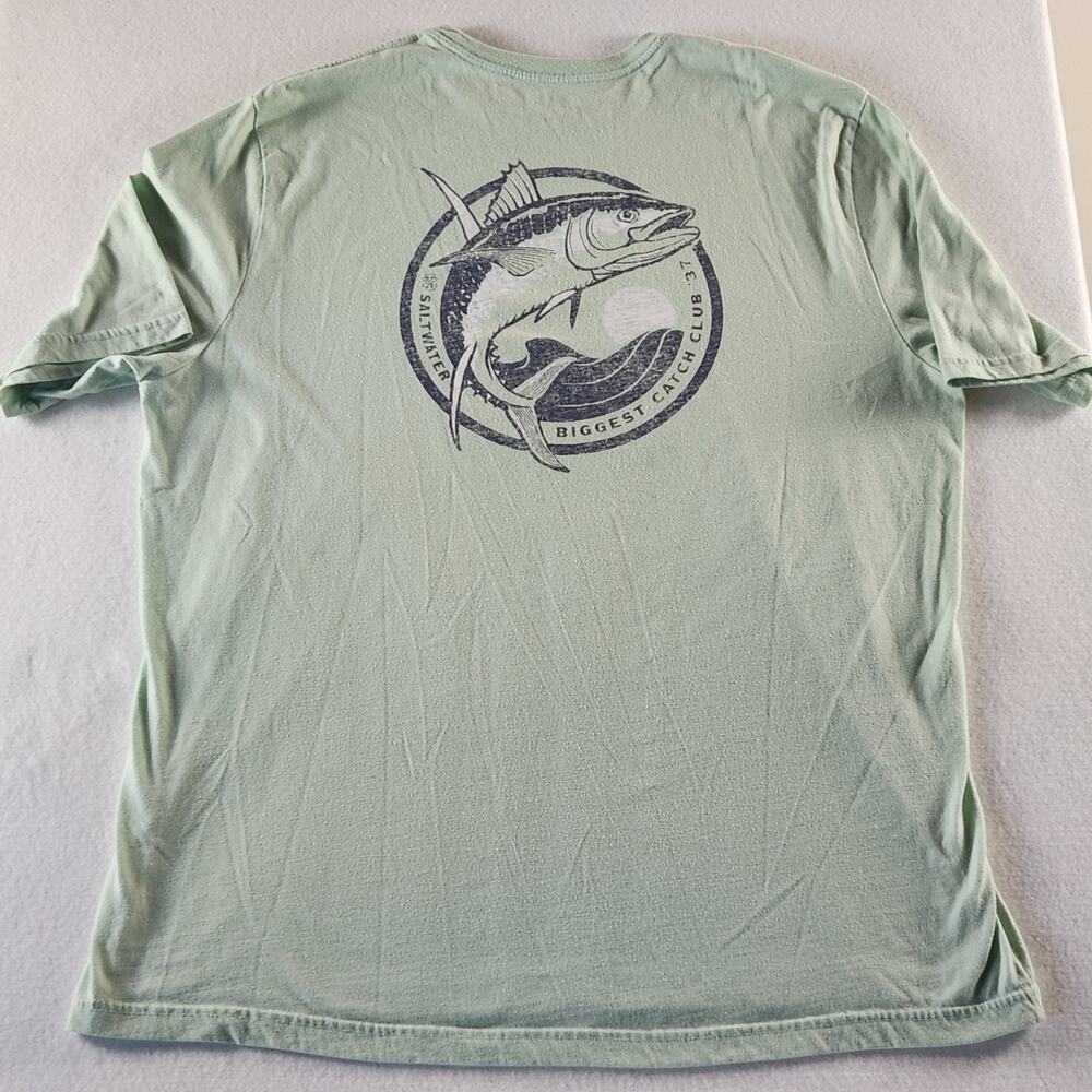 IZOD Saltwater Fish Graphic Logo Tee – Pale Green / Big & Tall 2XLT Crew Neck